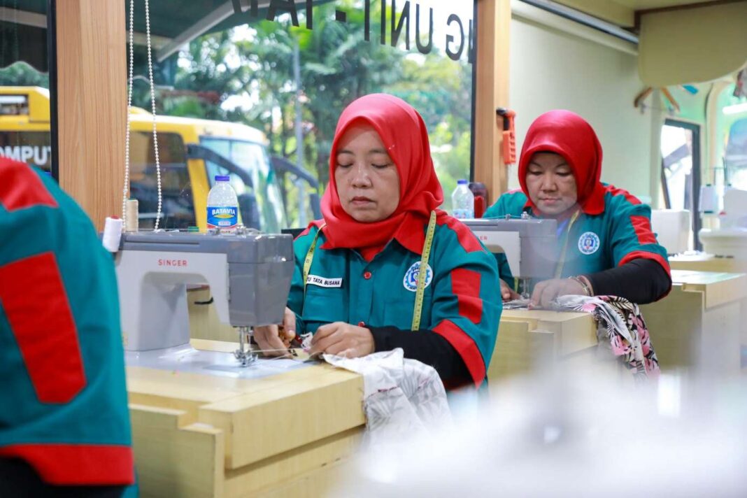 Menutup Celah Penerima Bansos Terafiliasi Judi Online