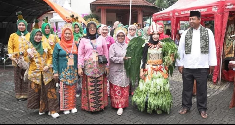 Gubernur Khofifah Turun Langsung ke Sumenep Tangani KLB Campak