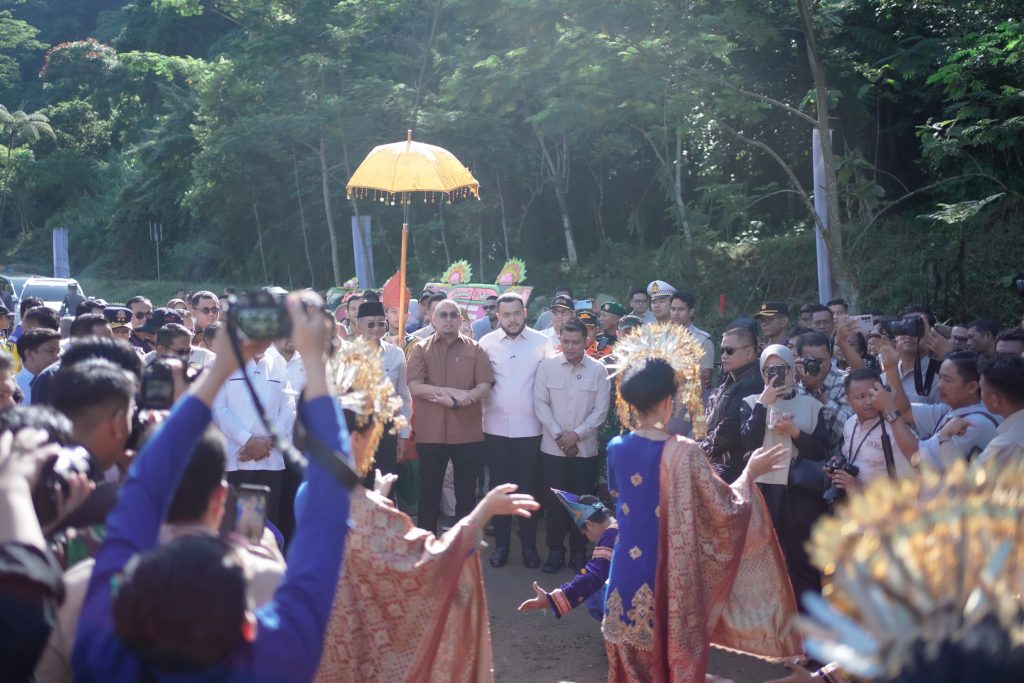 Warga Jatimulya Tolak Rencana Peletakan Batu Pertama