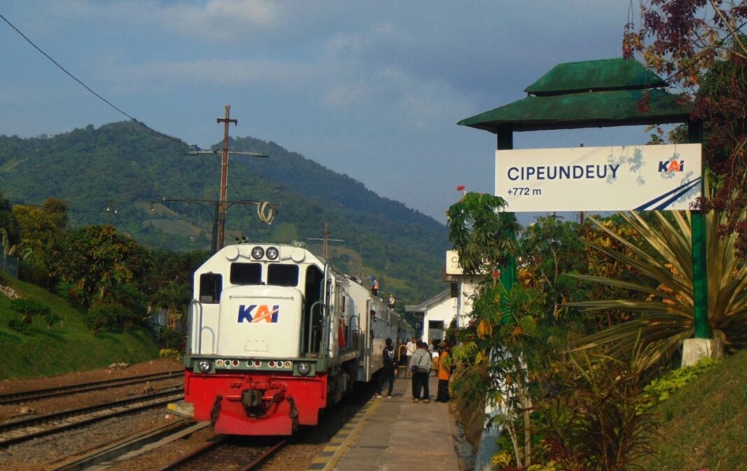 Gojek dan EIGER Kolaborasi di Bandung