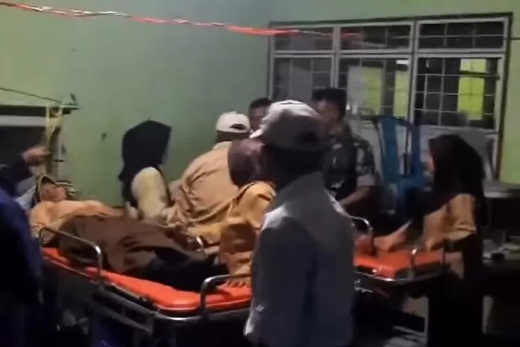 115 Siswa SMPN 1 Cisarua Keracunan Makan Bergizi Perdeo.