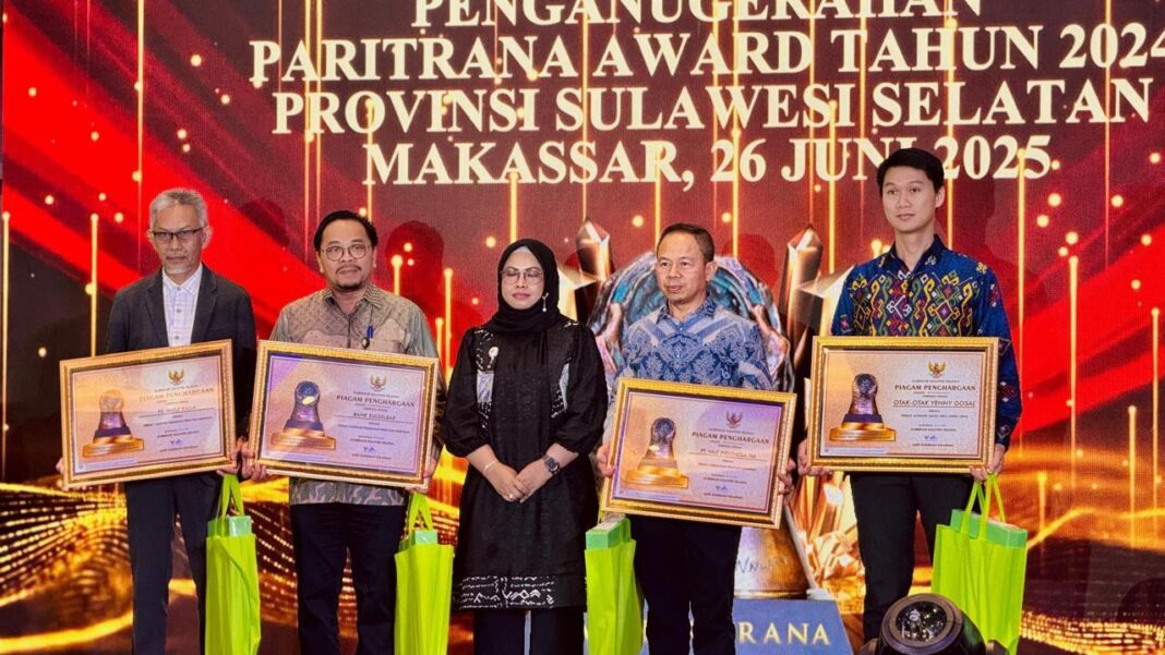 BPJS Ketenagakerjaan Bekasi Cifest Beri Penghargaan