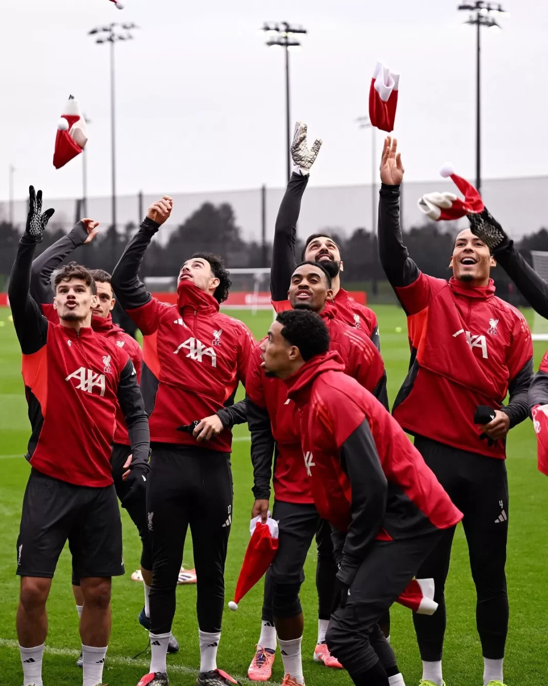 Daftar 3 Kekalahan Tragis Liverpool di Menit Akhir Liga Inggris Musim Ini