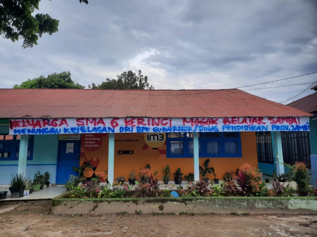 Guru SD di Tangsel Dipolisikan Gara-gara Nasihati Murid