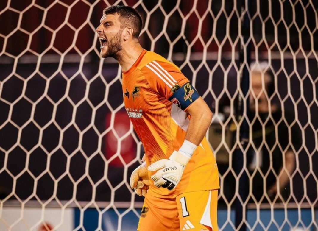 Kans Maarten Paes Langsung Jadi Kiper Angka 1 di Ajax