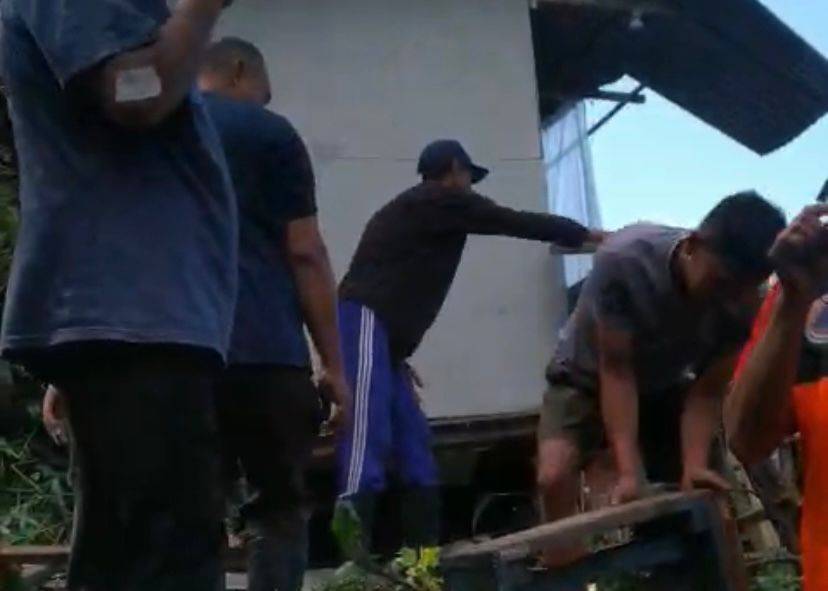 Longsor Turap Perumahan Wahana Jatirangon