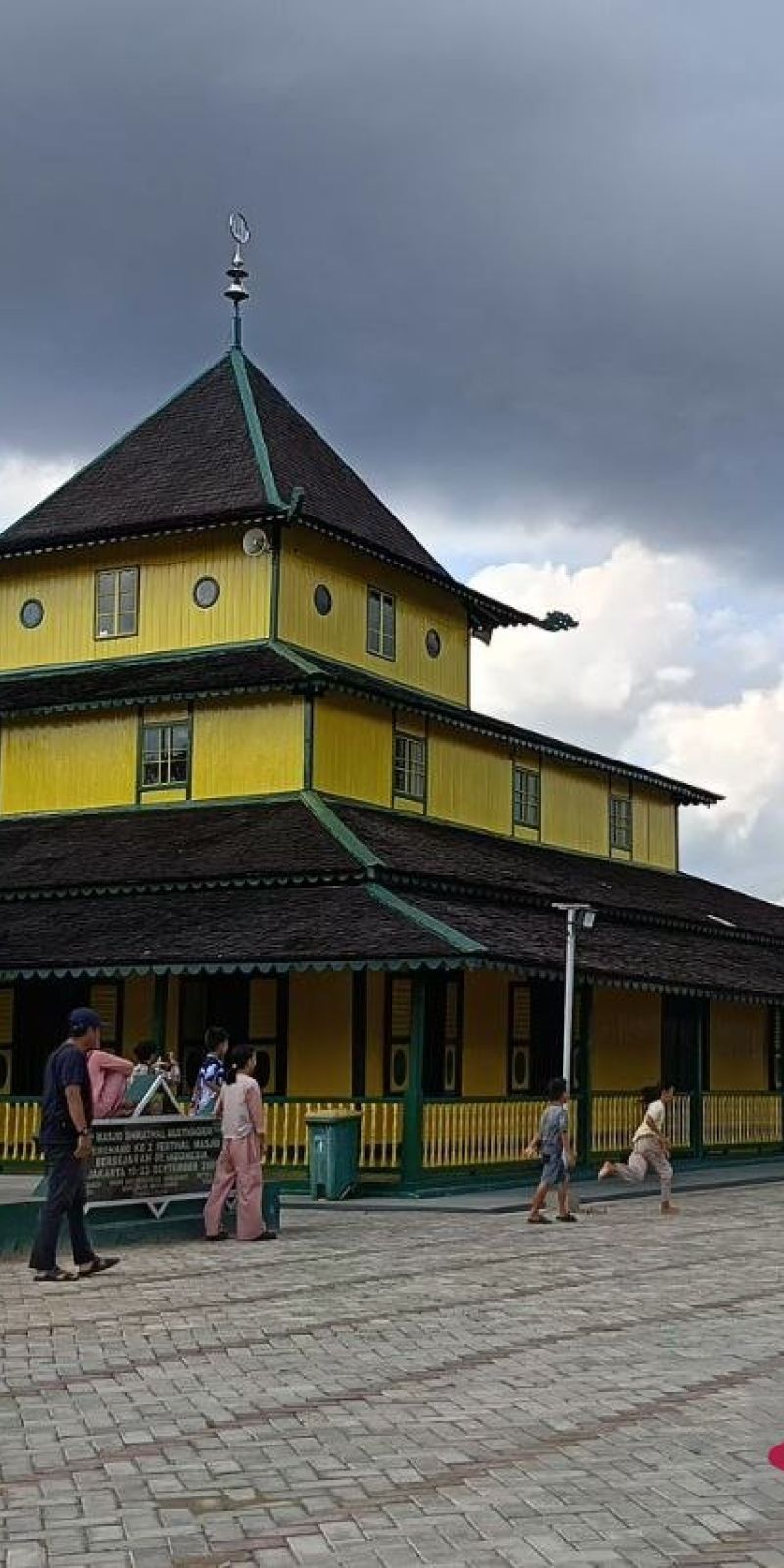 Kisah Masjid Shirathal Mustaqiem: dulu arena judi, kini masjid tertua di Samarinda