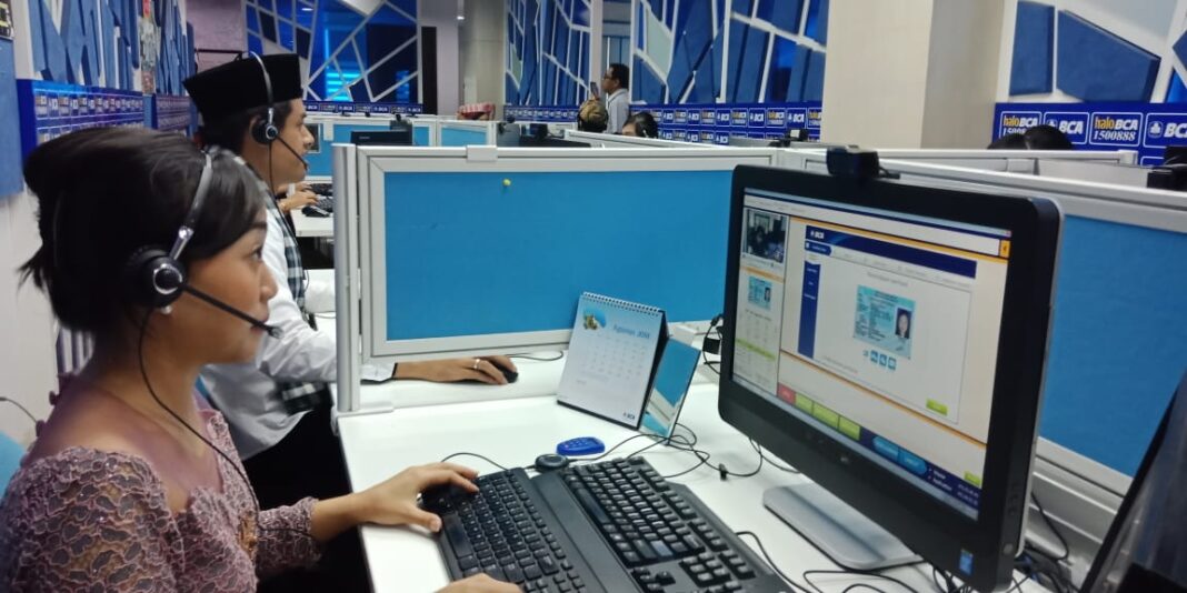 Mudahnya Akses Layanan Halo BCA